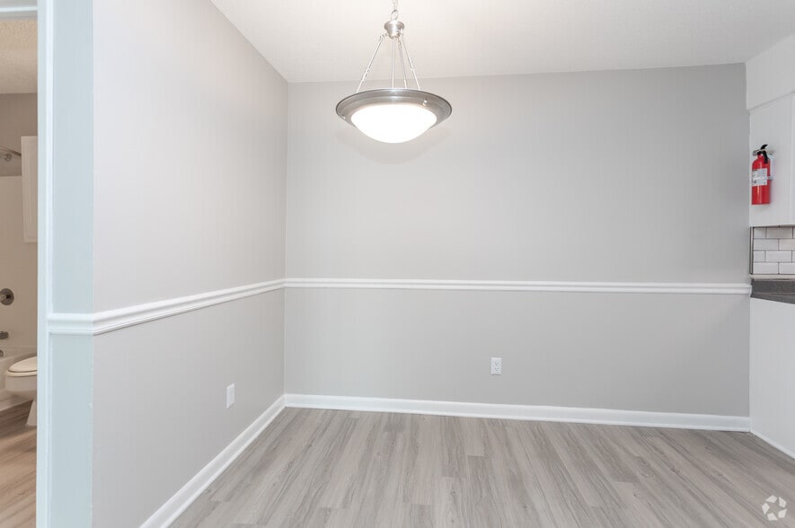 More Photos Of 29 Briar Cir, Fayetteville Apartments For Sale