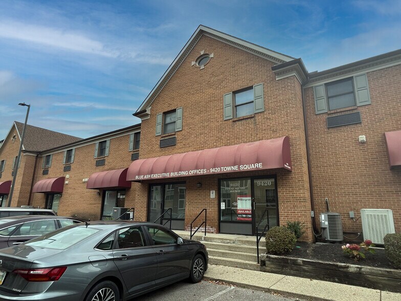 More Photos Of 9402-9420 Towne Square Ave, Blue Ash Office For Lease