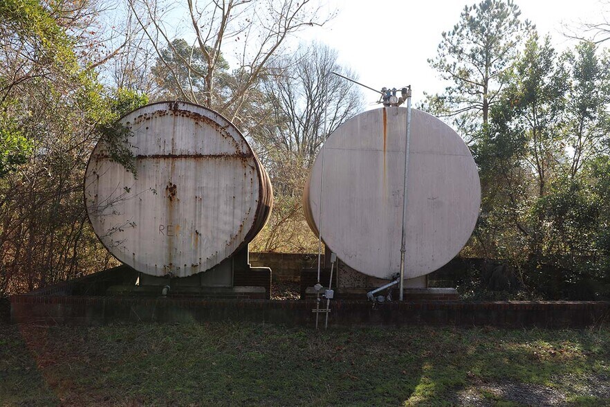 More Photos Of 834 Augusta Rd, Warrenville Convenience Store For Sale