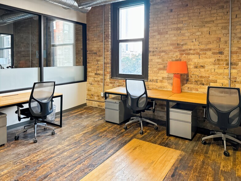 More Photos Of 320 W Ohio St, Chicago Coworking Space