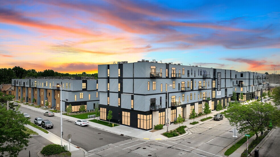 More Photos Of 1060 Centerpoint Dr, Stevens Point Apartments For Lease