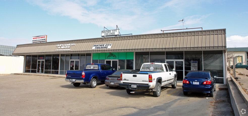 More Photos Of 3001-3027 Lackland Rd, Fort Worth Freestanding For Sale