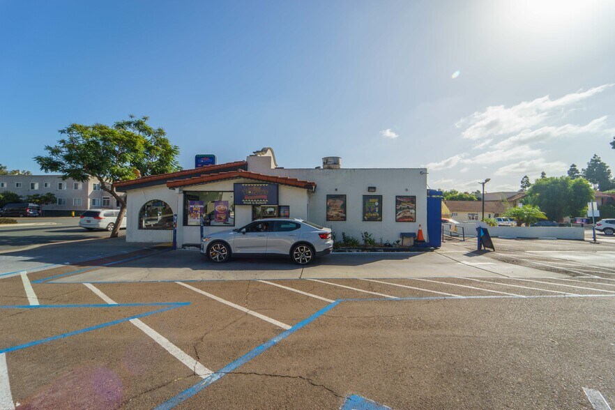 More Photos Of 719 W Washington St, San Diego Fast Food For Sale