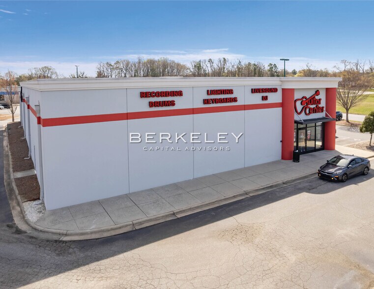 More Photos Of 2221 Vanstory St, Greensboro Freestanding For Sale