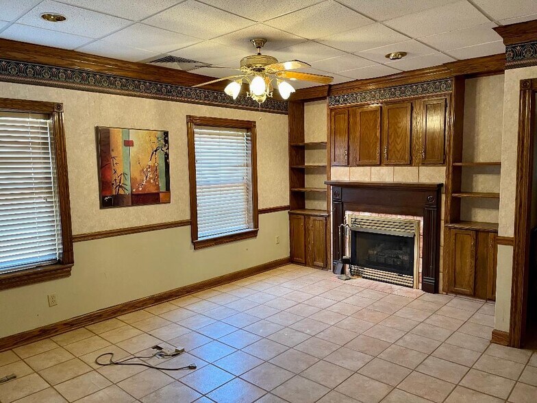 More Photos Of 500 W Fleming Dr, Morganton Warehouse For Lease