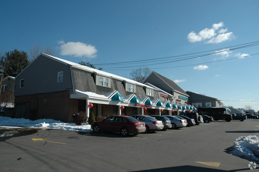 More Photos Of 341-351 S Broadway, Salem Unknown For Lease