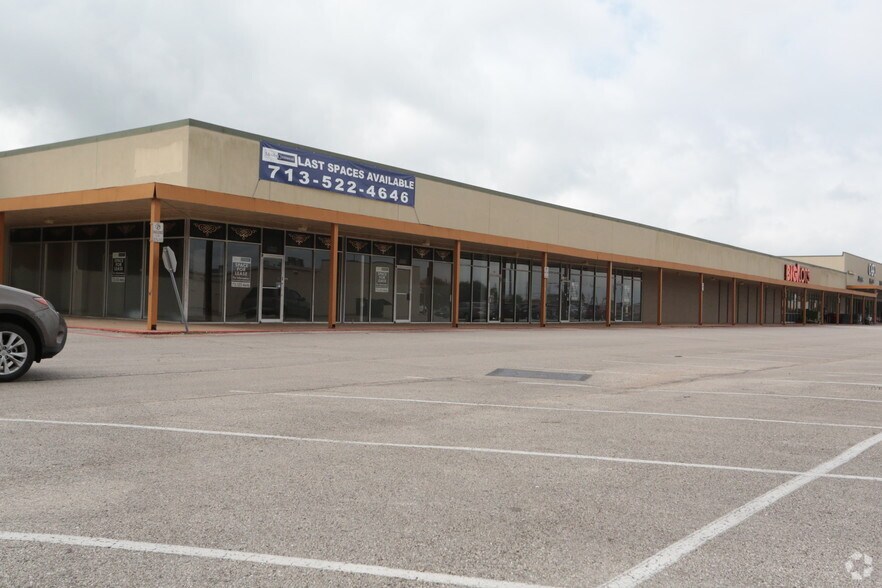 More Photos Of 6870 Spencer Hwy, Pasadena Unknown For Lease