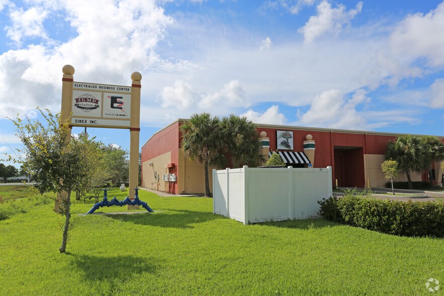 More Photos Of 12640 62nd St N, Largo Warehouse For Lease