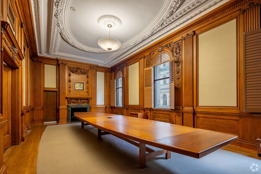 More Photos Of 276-288 Rue Saint-Jacques, Montréal Office For Lease