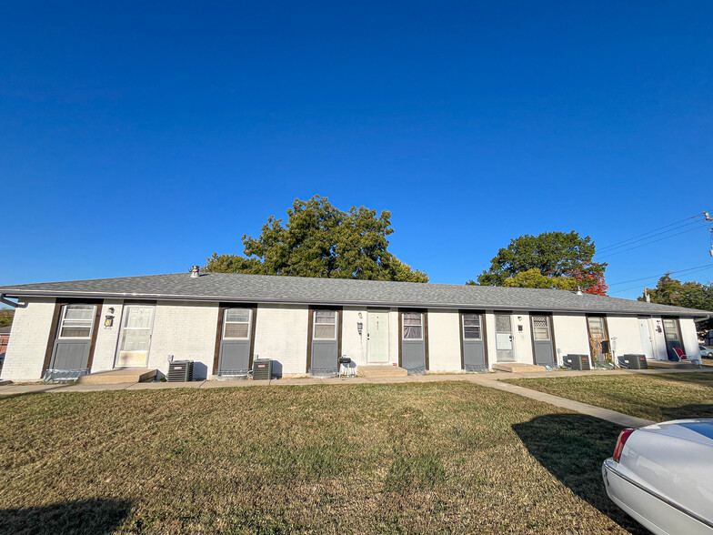 Primary Photo Of 408 S Mulberry St, Warrensburg Apartments For Sale