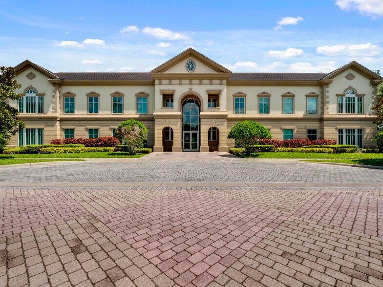 More Photos Of 1500 Park Center Dr, Orlando Office For Lease