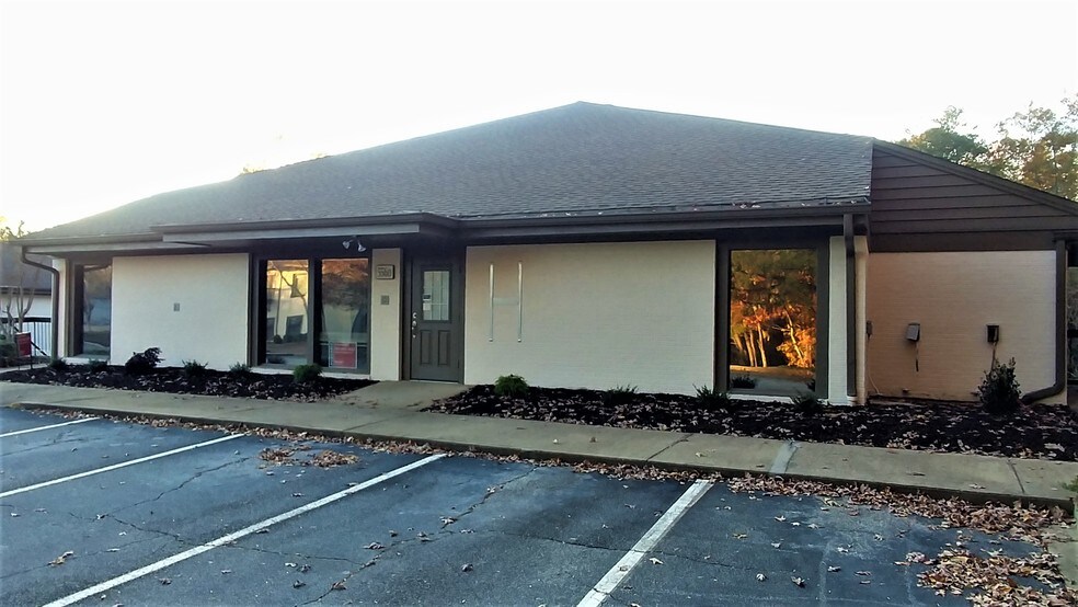 More Photos Of 556 Memorial Drive Ext, Greer Medical For Lease
