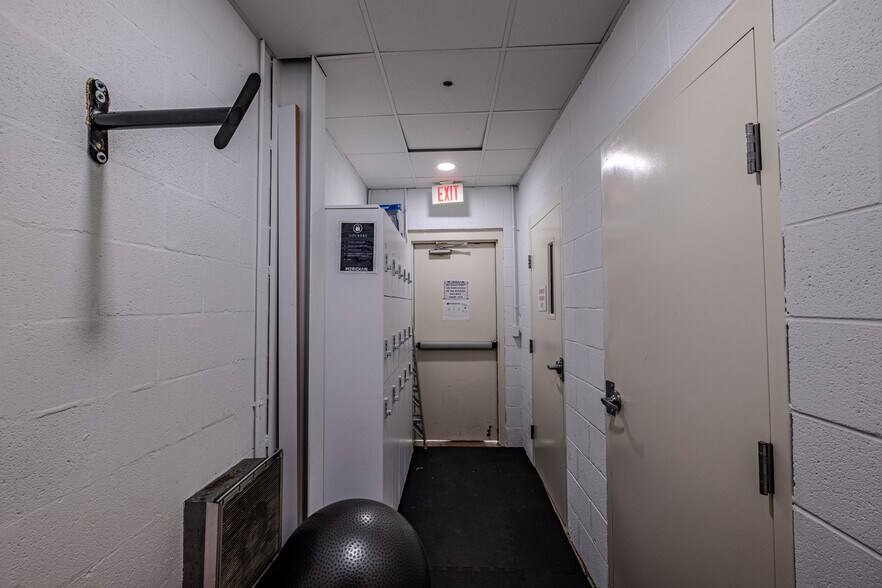 More Photos Of 105 Centennial St, La Plata Medical For Sale