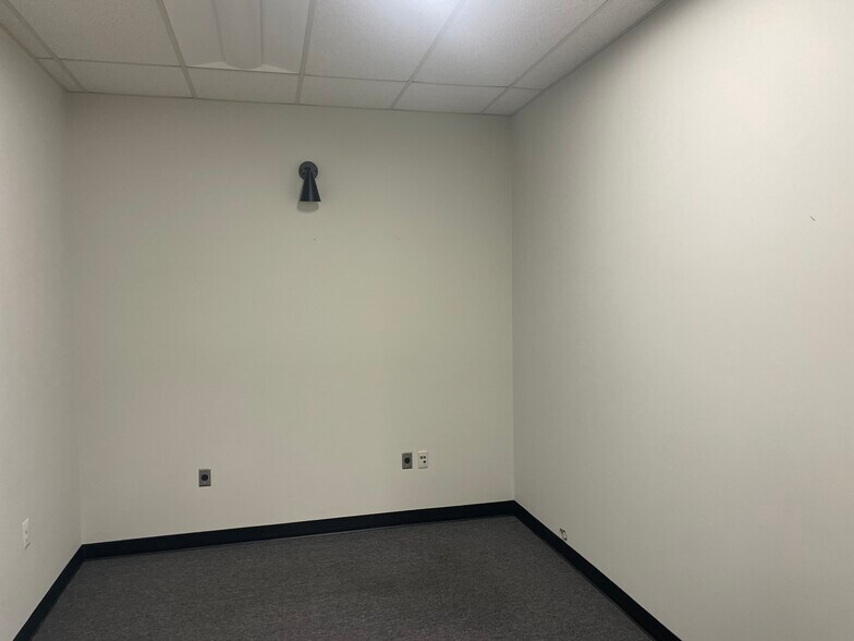 More Photos Of 331 Gambrills Rd, Gambrills Medical For Lease