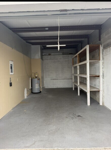 More Photos Of 703 Old Scenic Hwy, Lake Wales Self Storage For Lease