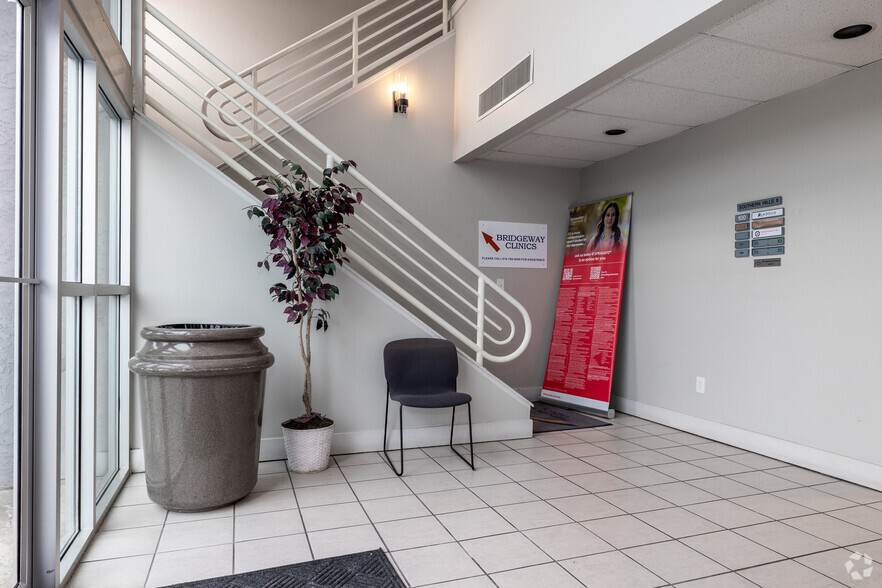 More Photos Of 3737 S Elizabeth St, Independence Office For Lease