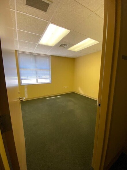 More Photos Of 705 Breedlove Dr, Monroe Medical For Lease