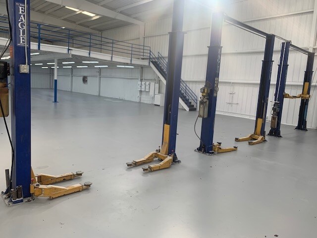 More Photos Of 5829 Beverly Hill St, Houston Warehouse For Lease