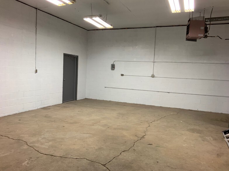 More Photos Of 317 Harrison Ave, Endicott Freestanding For Lease