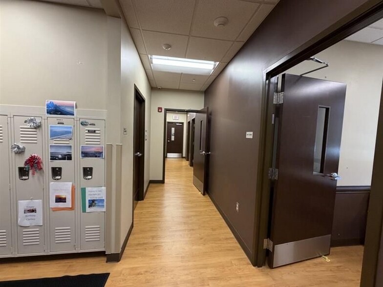 More Photos Of 801 W Bristol St, Elkhart Medical For Lease
