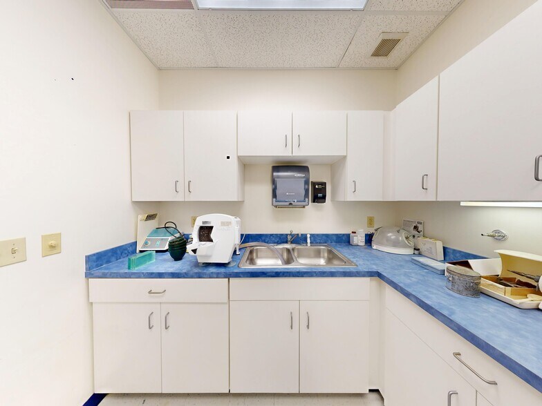 More Photos Of 128 W 12th St, Erie Office For Sale