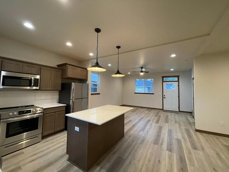 More Photos Of 23 Shooting Star Dr, Priest River Apartments For Sale