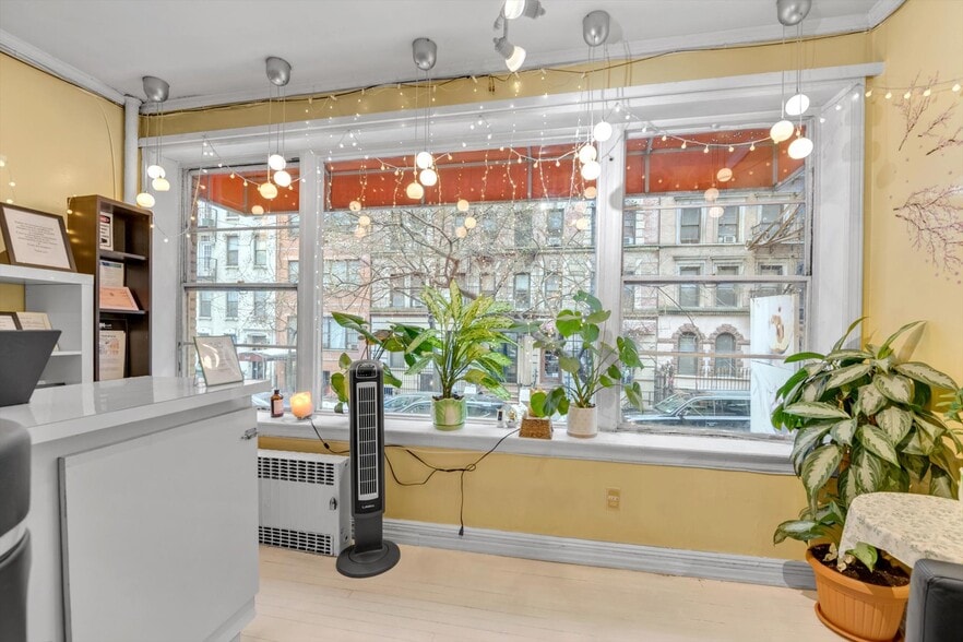 More Photos Of 247 E 50th St, New York Apartments For Sale