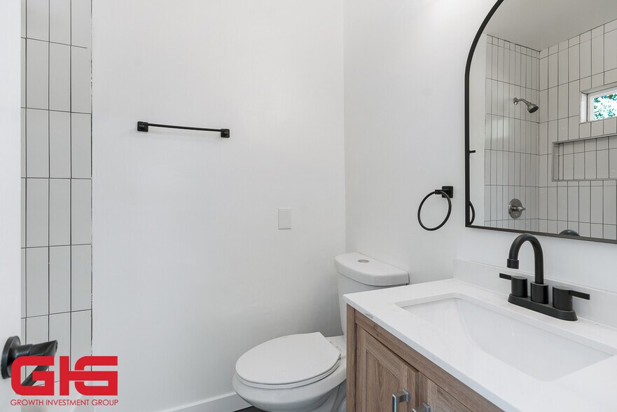 More Photos Of 411-417 N Euclid Ave, Pasadena Apartments For Sale