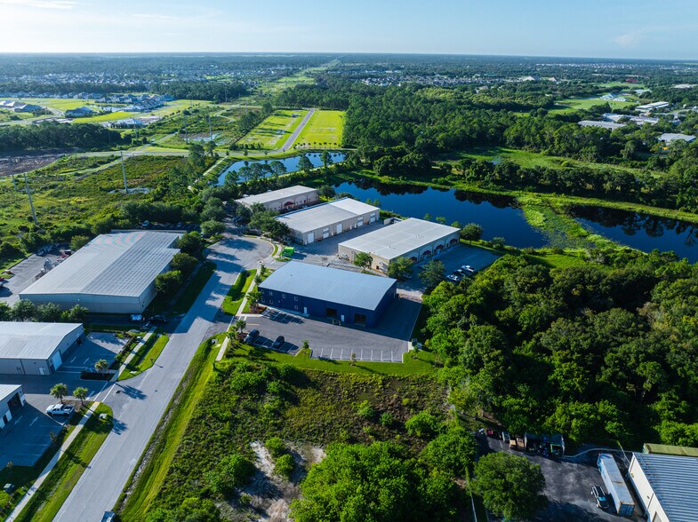 More Photos Of 8280 Consumer Ct, Sarasota Light Manufacturing For Sale