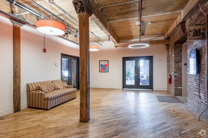 More Photos Of 1 N Johnston Ave, Hamilton Loft Creative Space For Lease