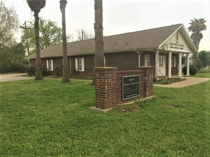 More Photos Of 607 Aldine Mail Route Rd, Houston Religious Facility For Sale