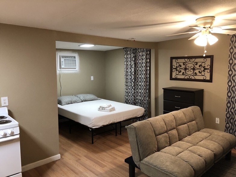 More Photos Of 5202 County Road 469, Brazoria Apartments For Sale