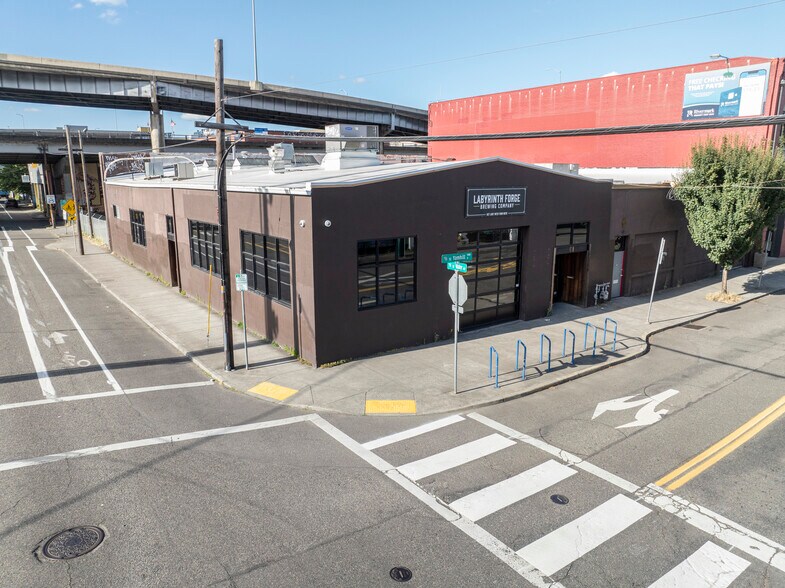 More Photos Of 61-67 SE Yamhill St, Portland Light Manufacturing For Sale