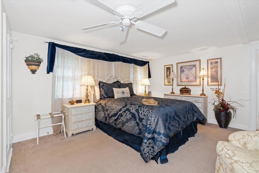 More Photos Of 300 Bohemia Ave, Chesapeake City Hospitality For Sale