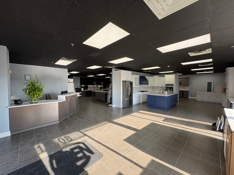 More Photos Of 12608 W 159th St, Homer Glen Freestanding For Sale