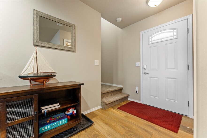 More Photos Of 2729 W Marina Dr, Moses Lake Apartments For Sale