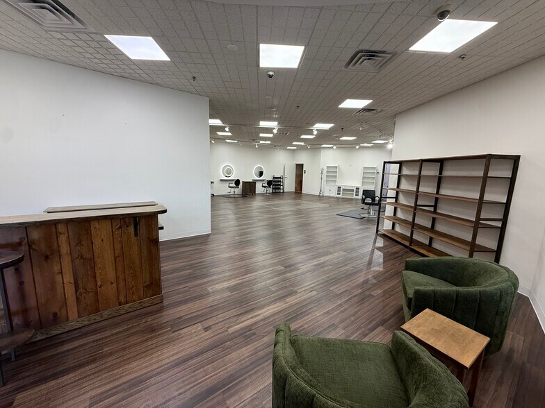 More Photos Of 451-465 Canyon del Rey Blvd, Del Rey Oaks Unknown For Lease