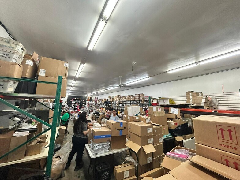 More Photos Of 2361 SW 57th Ave, West Park Service For Lease