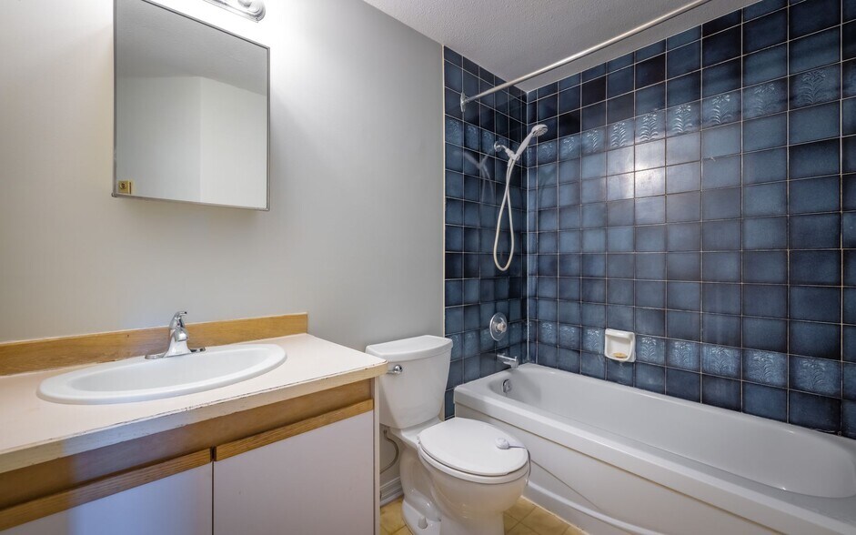 More Photos Of 33509 Marshall Rd, Abbotsford Apartments For Sale