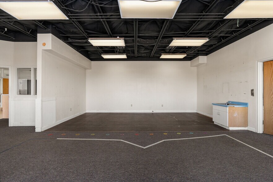 More Photos Of 120 E Altamira Dr, Cedar City Office Residential For Lease