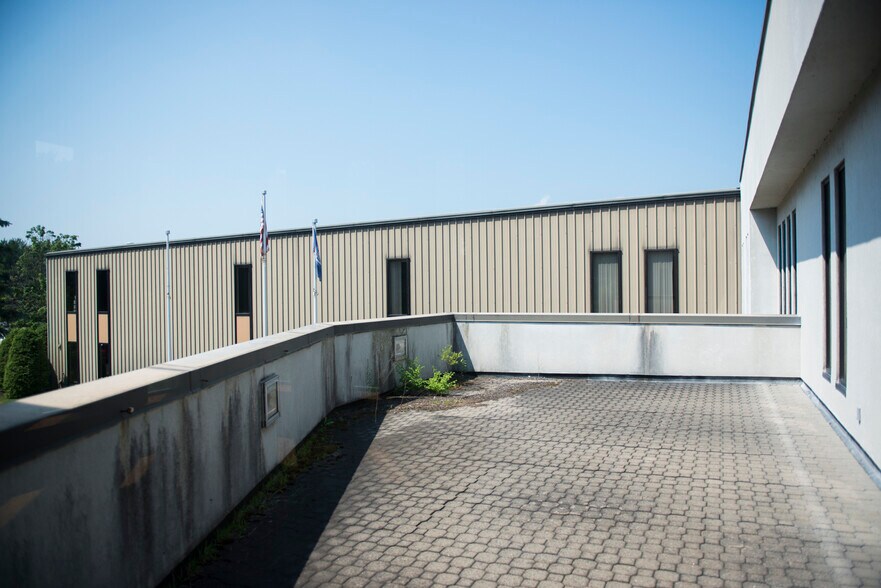More Photos Of 1 Apollo Dr, Glens Falls Office For Lease