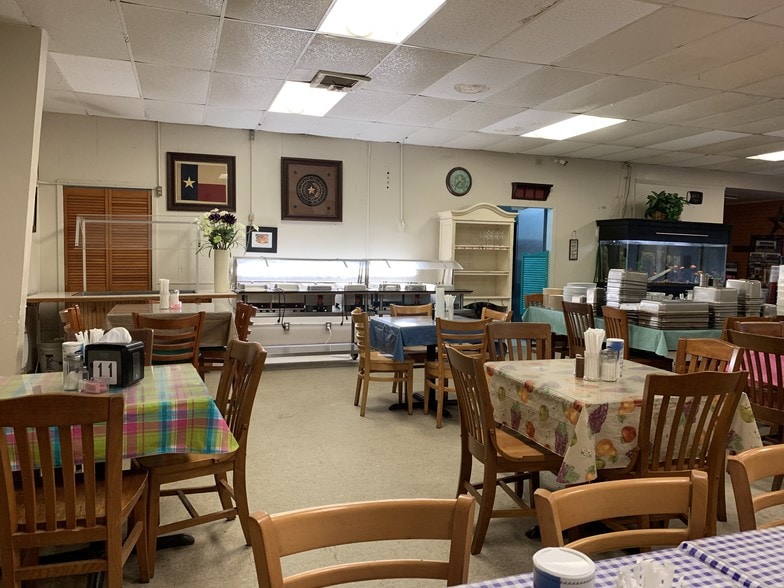 More Photos Of 500 S Velasco St, Angleton Restaurant For Sale
