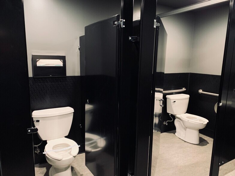 More Photos Of 5201 E Fourth Plain Blvd, Vancouver Unknown For Lease