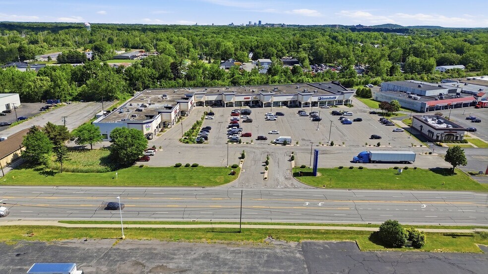 More Photos Of 376 S Jefferson Rd, Rochester Unknown For Lease