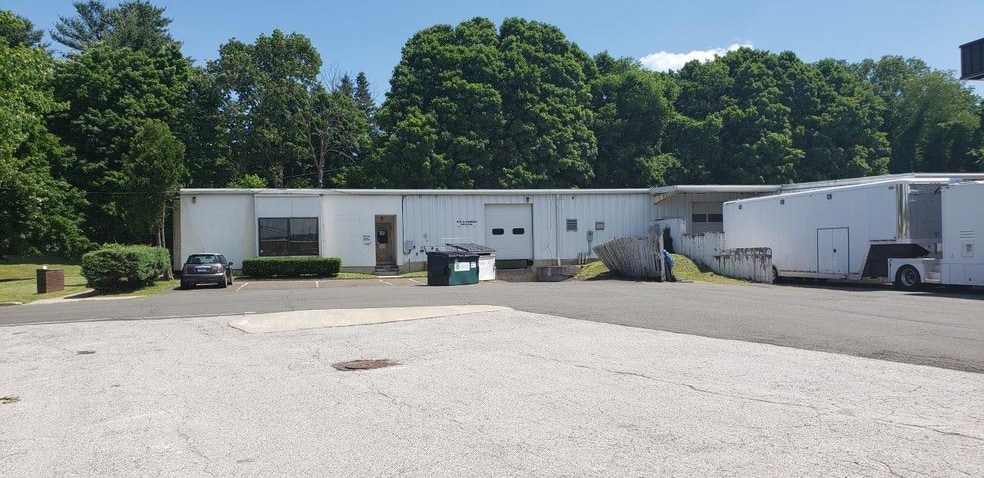 More Photos Of 50 Miry Brook Rd, Danbury Warehouse For Sale