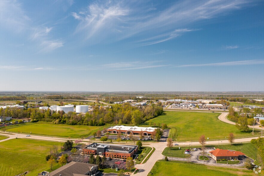 More Photos Of 4600 Executive Center Pky, Saint Peters Office For Lease