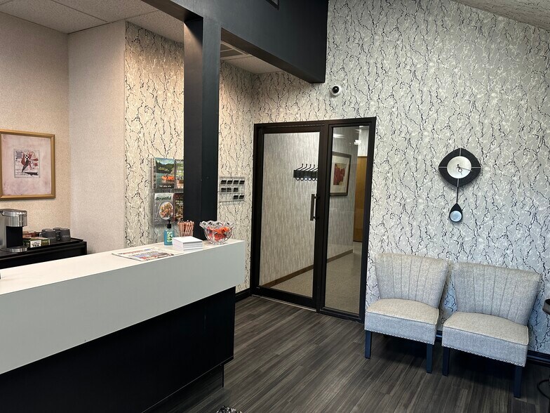 More Photos Of 590 Vallombrosa Ave, Chico Office For Lease