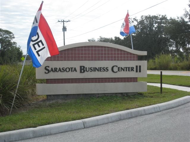 More Photos Of 6321 Porter Rd, Sarasota Light Manufacturing For Sale