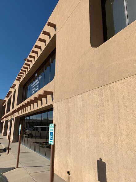 More Photos Of 10420 Vista Del Sol Dr, El Paso Office For Sale