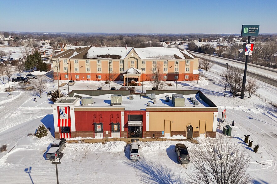 More Photos Of 2613 Candlewood Dr, Emporia Fast Food For Lease